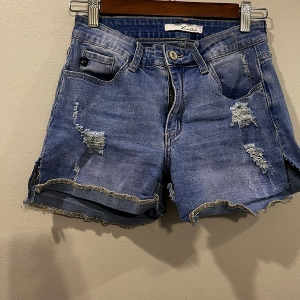 Distressed Kancan jean shorts